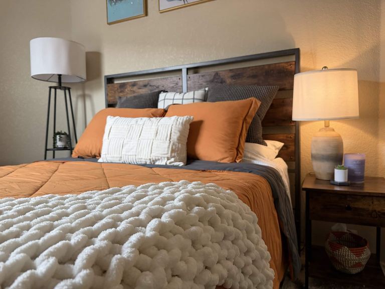Queen bedroom